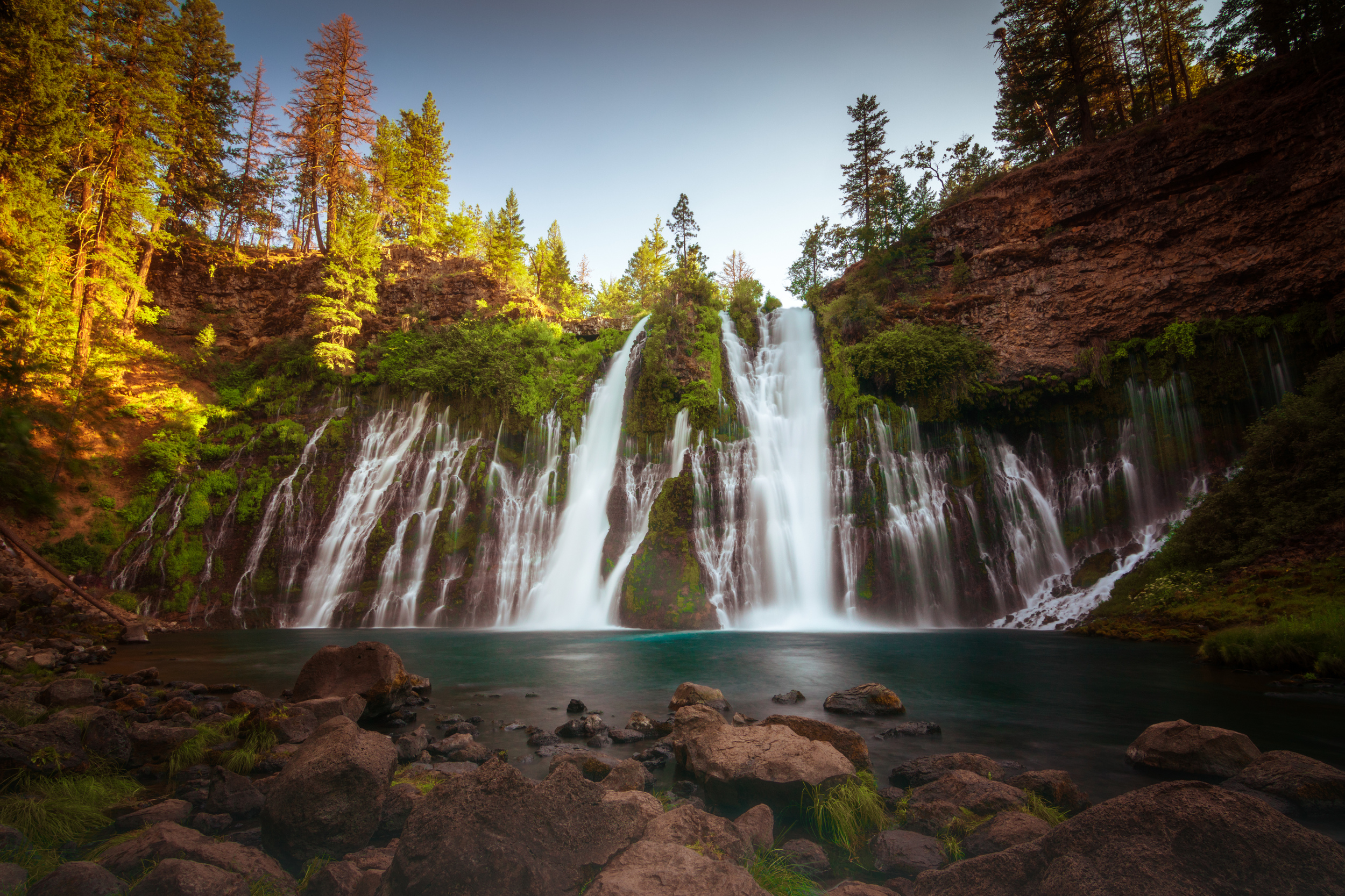 blahwaterfall.jpg