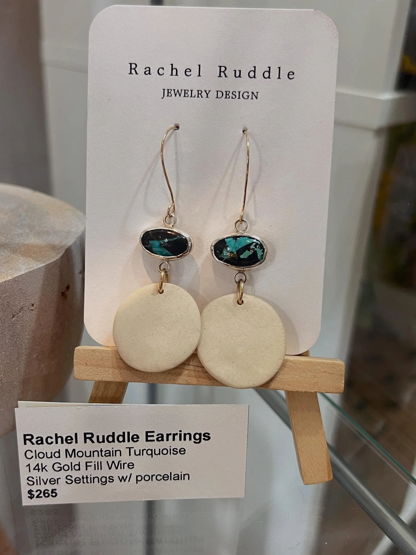 ✨ Wanted to show you some beautiful things at the store! Our artists are really stepping up this fall and making new and exciting work really pushing their talents! This small city is full of so many creatives that just make me smile! 

- Earrings by