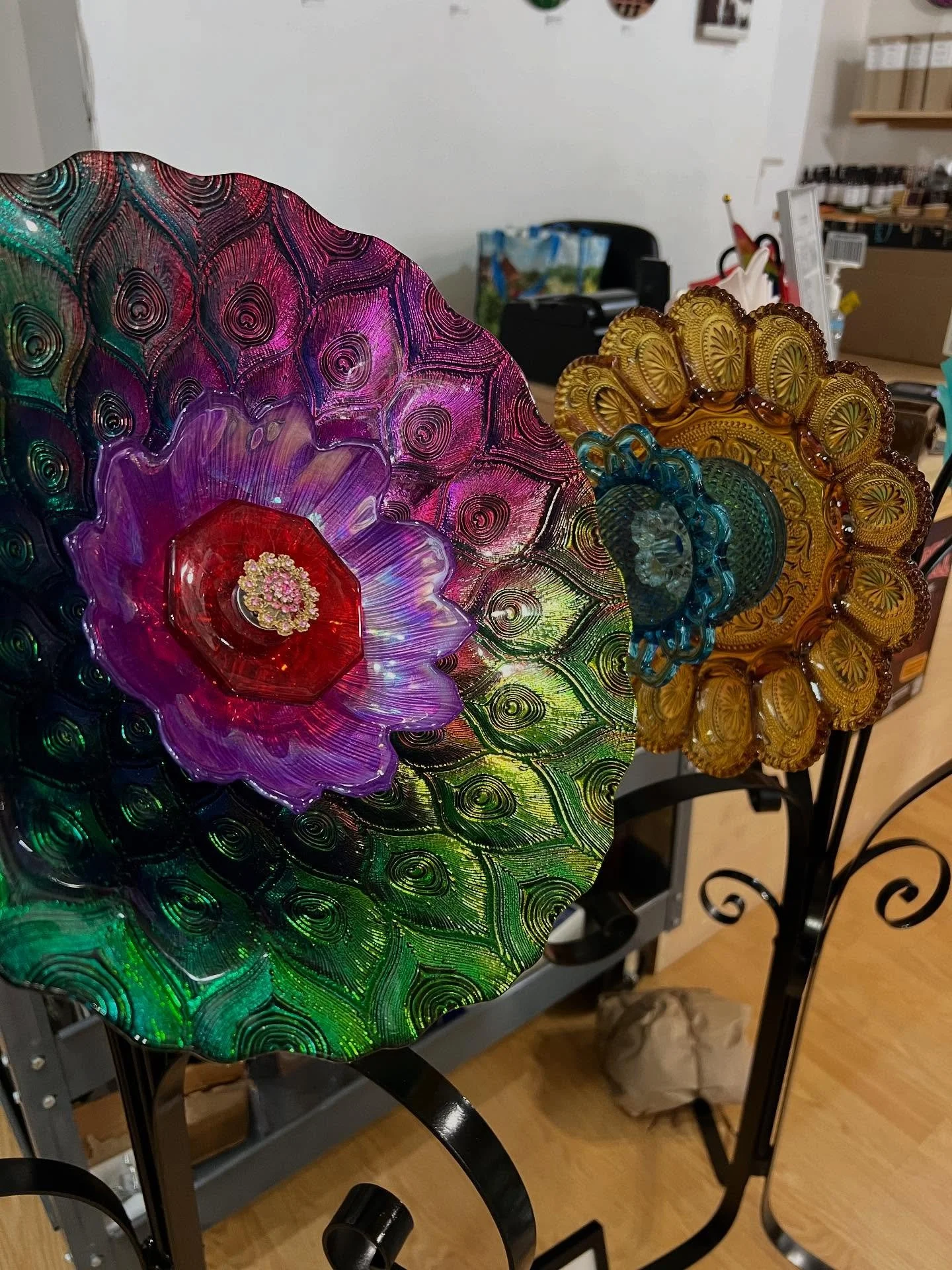 👏👏👏Welcoming new artists to the store! We have original oil paintings from @timslamepaintings , up-cycled glass garden sculptures from @glass_art_decorations and etymology inspired ceramic wall hangings by @purkskayse !! 🎉 Join us this Friday for