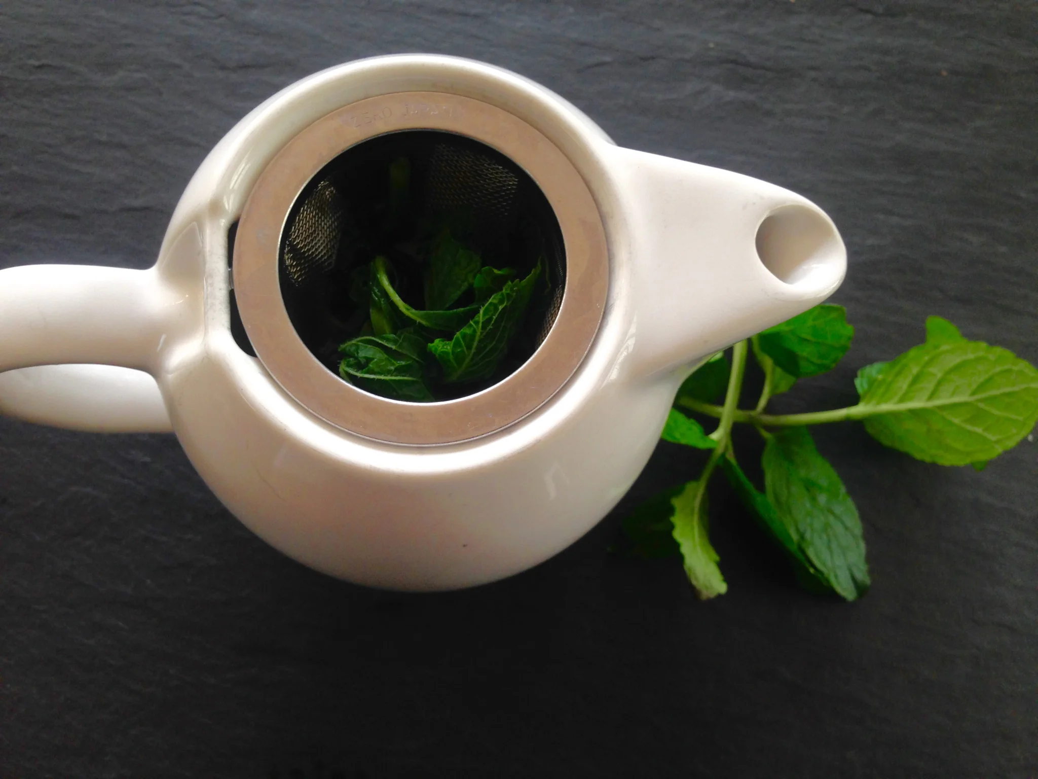 fresh mint tea