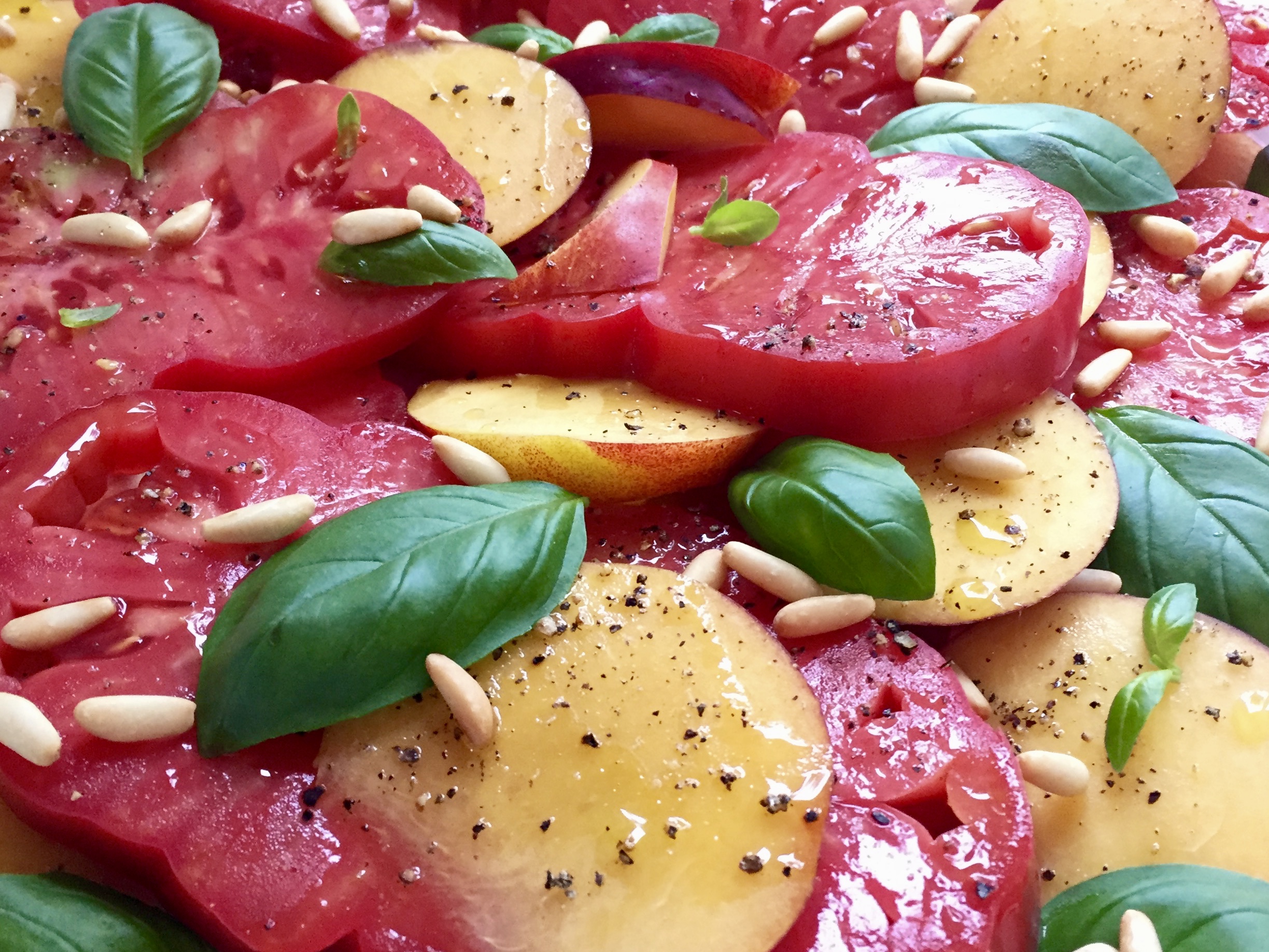 tomato and nectarine salad