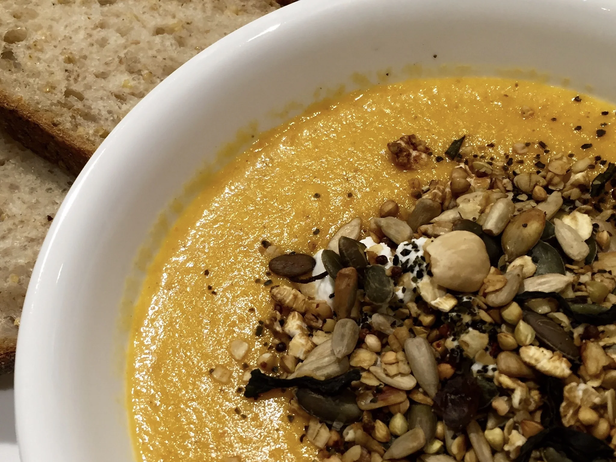 nutty carrot soup