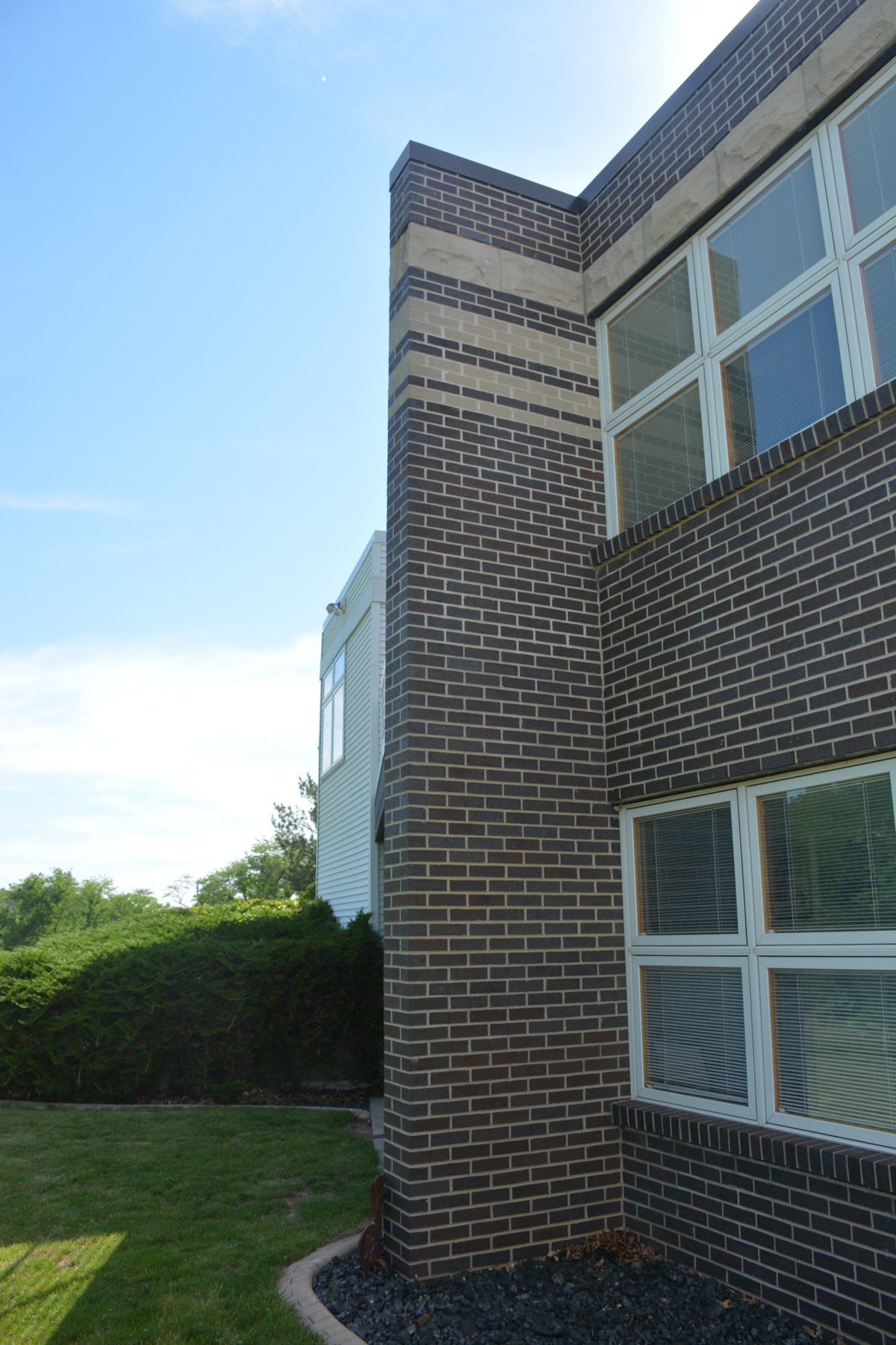 House pictures May 31 2015 001.jpg