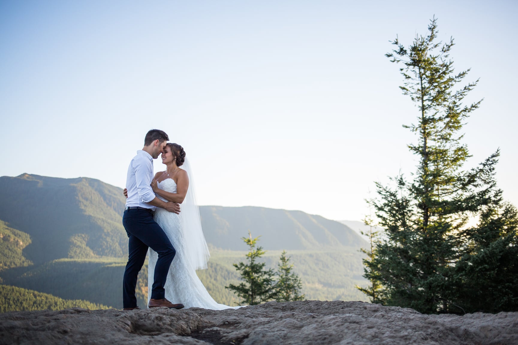 Rattlesnake Lake & Rattlesnake Ledge Wedding Photography by Alexandra Knight Photography