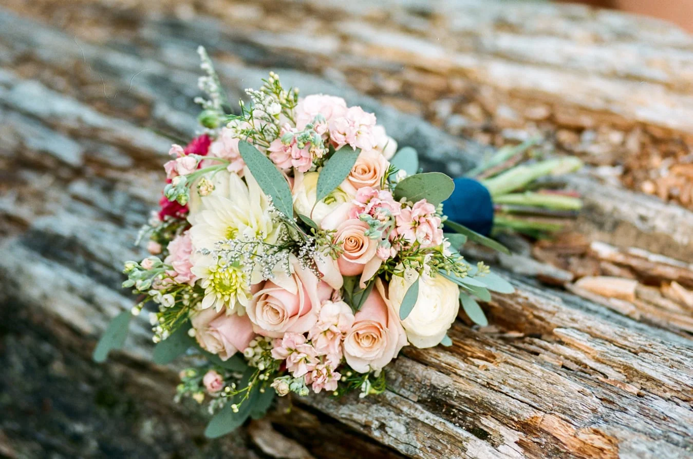 Rattlesnake Lake & Rattlesnake Ledge Wedding Photography by Alexandra Knight Photography