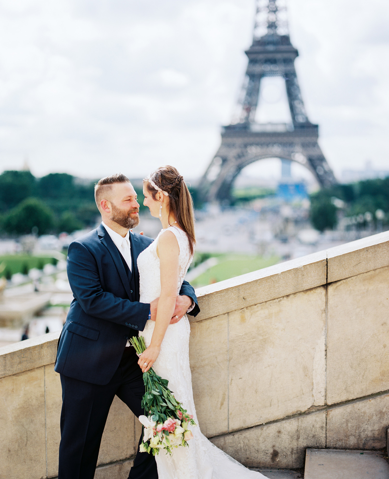 paris wedding photographer trocadero elopement photography.jpg