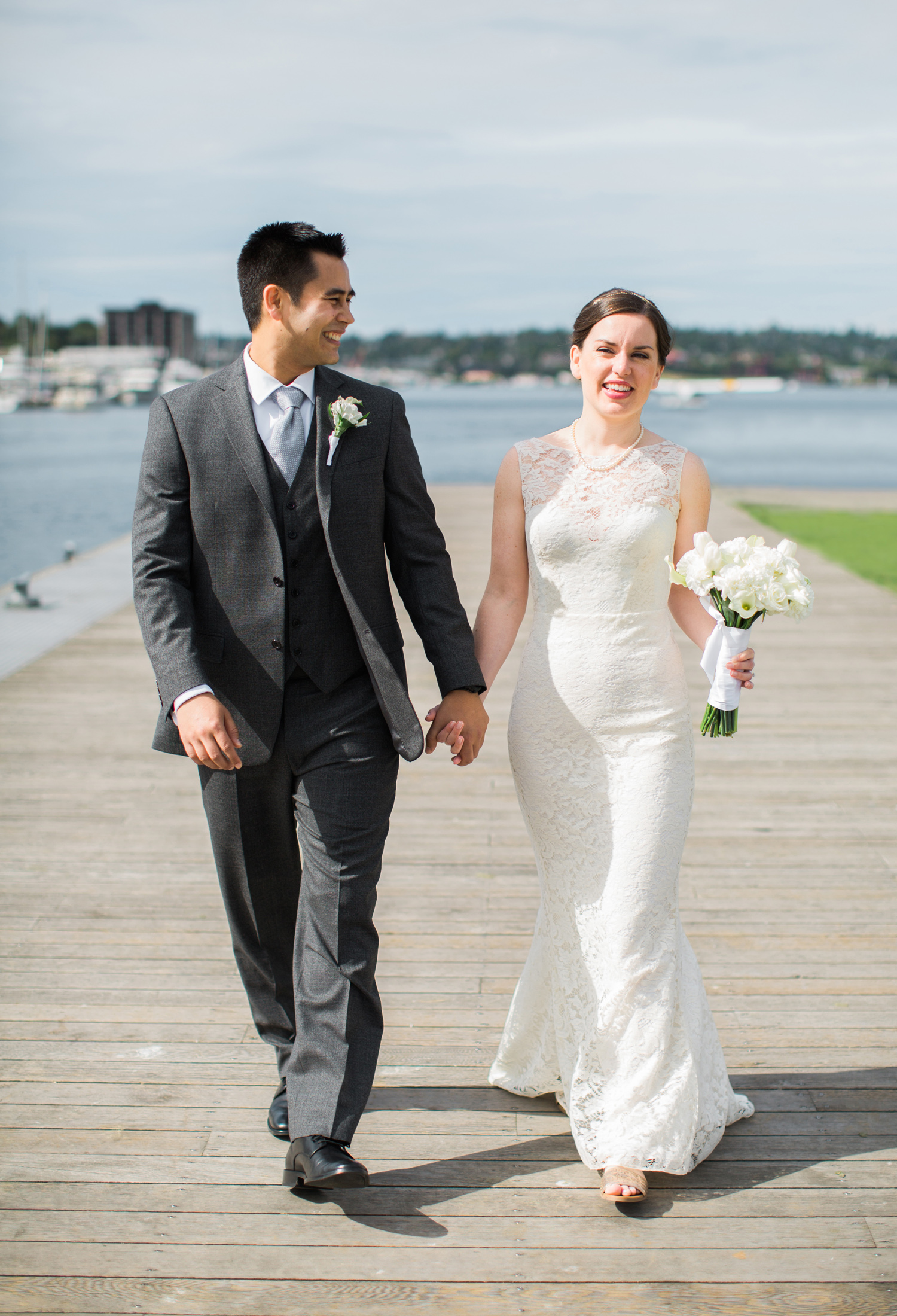 seattle bride and groom south lake union wedding photography.jpg