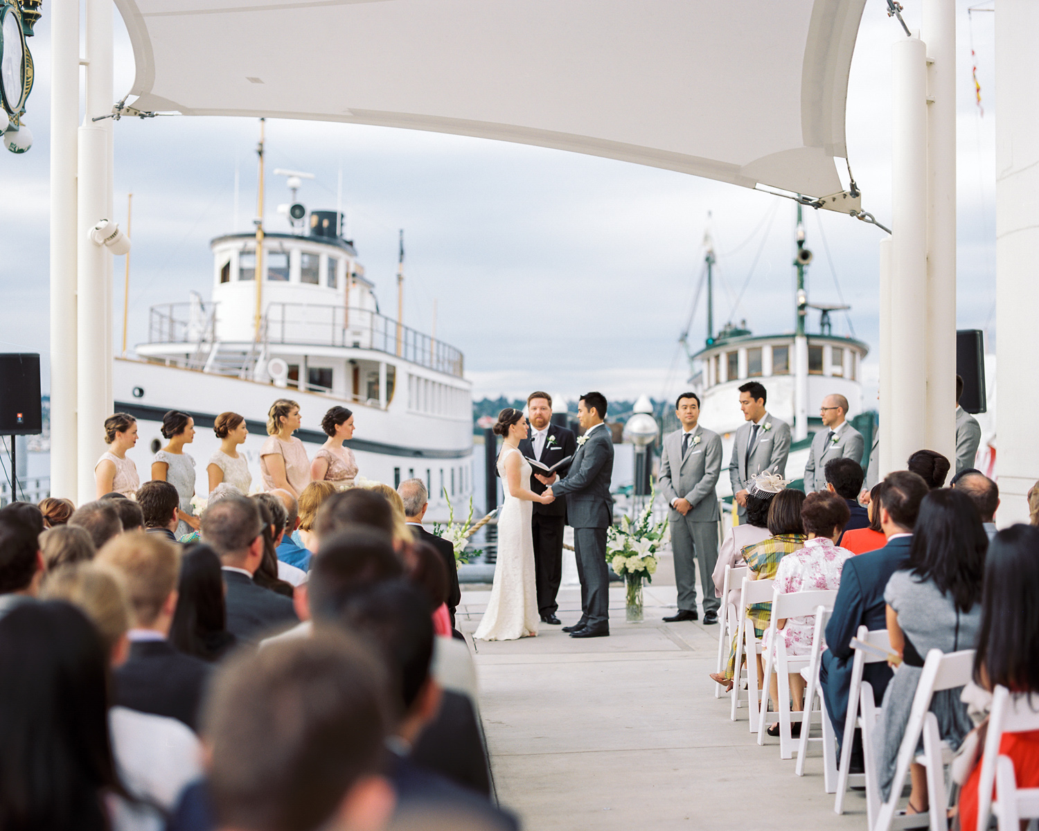 seattle outdoor wedding mohai wedding ceremony seattle wedding photography.jpg