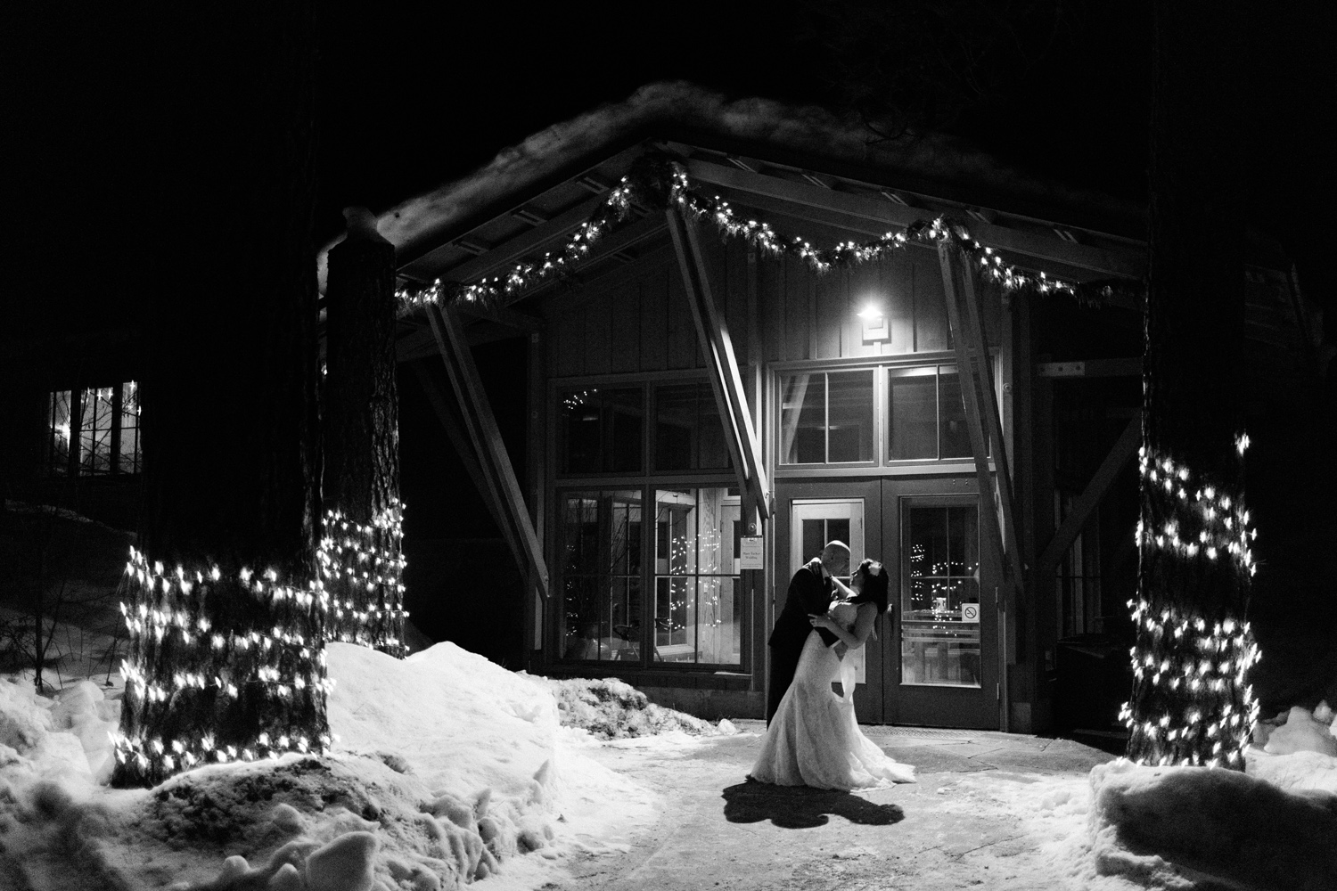 Sleeping Lady Resort Salmon Gallery Winter Wedding.jpg