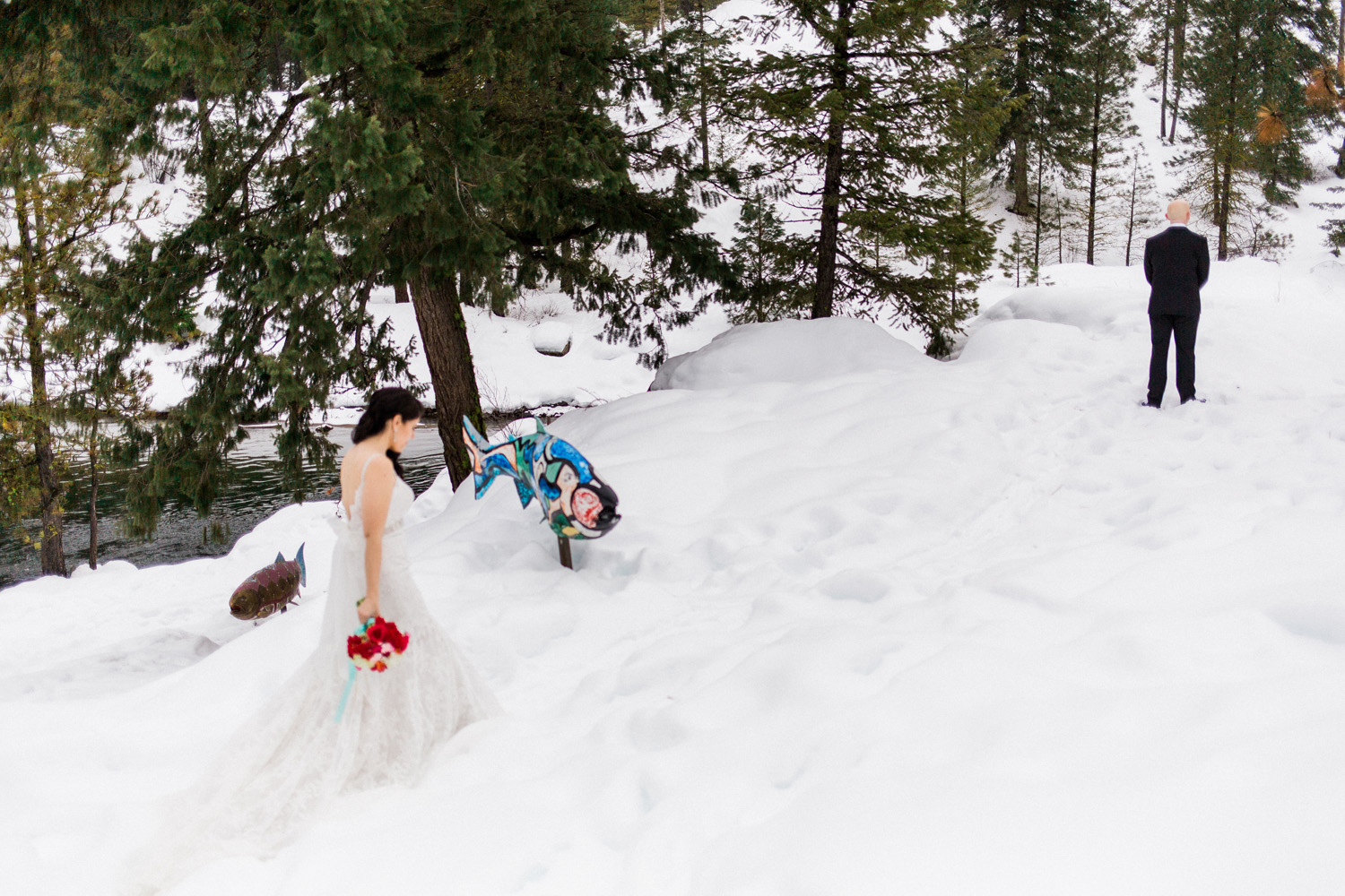 Sleeping Lady Mountain Resort in Leavenworth Winter wedding photography first look