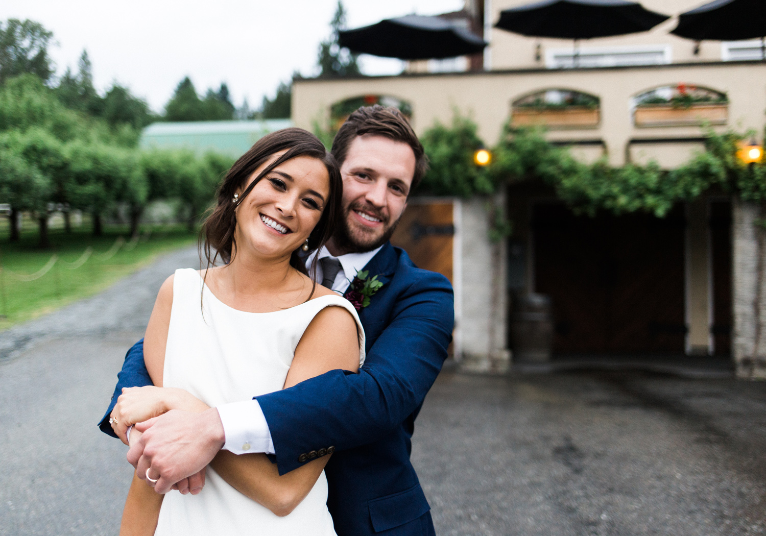 delille cellars woodinville winery wedding venue bride and groom photography.jpg