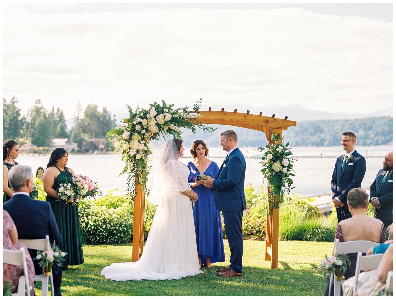 Alderbrook Resort summer wedding ceremony photography