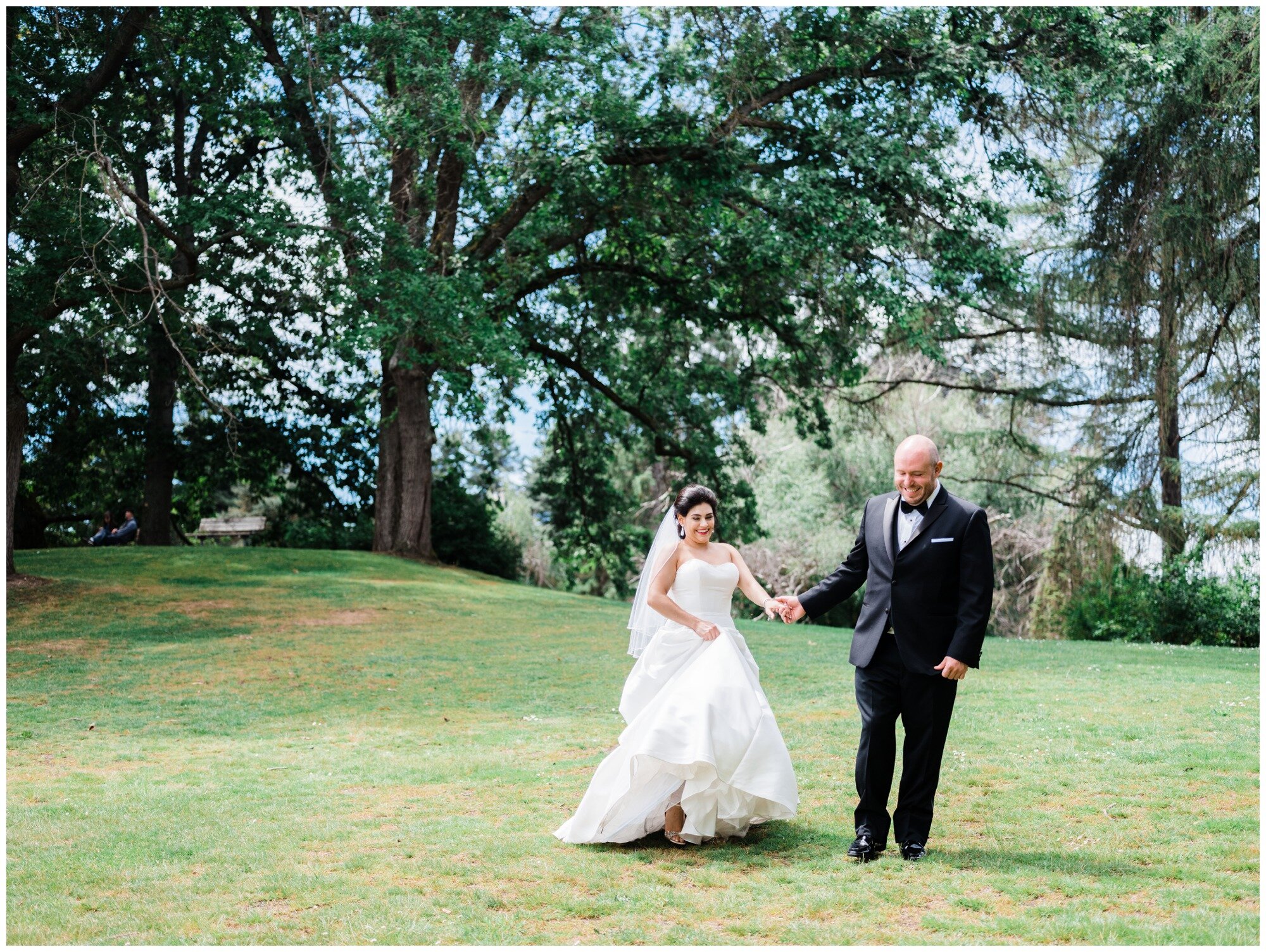 wedding couple at green lake park in seattle.jpg