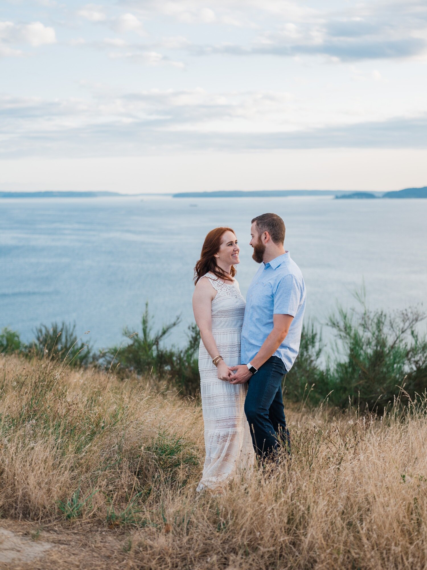 discovery park seattle engagement portrait photography 15.jpg