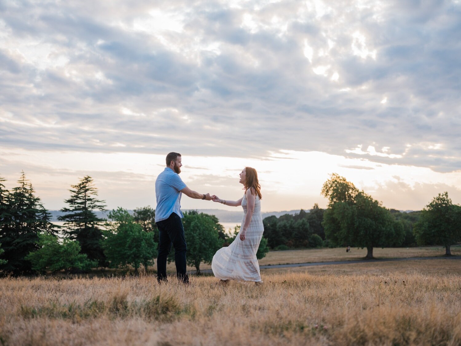 discovery park seattle engagement portrait photography 18.jpg