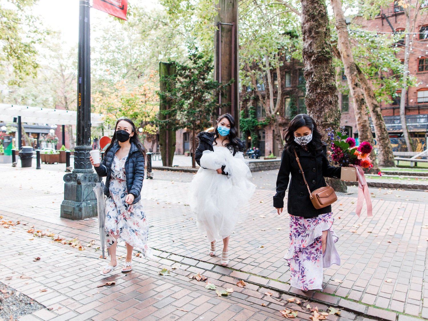 seattle_pioneer_square_elopement_photography_48.jpg