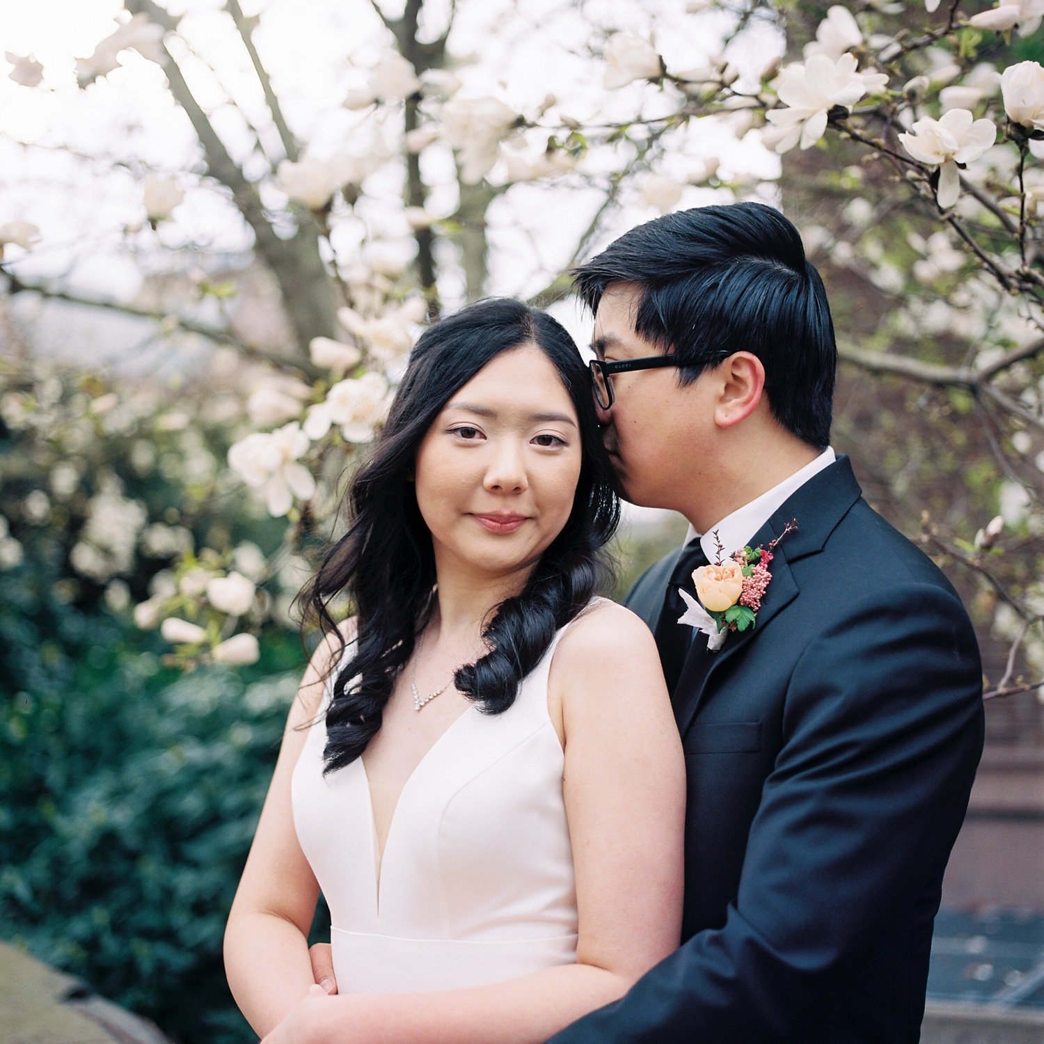 university_of_washington_cherry_blossom_festival_elopement_39.jpg