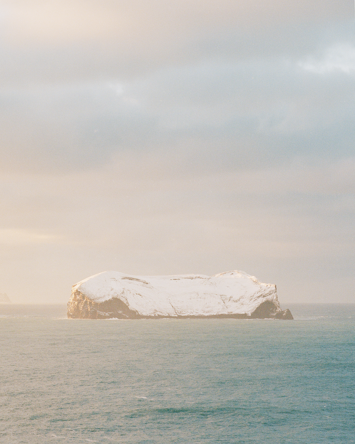  Álsey, Vestmannaeyjar, 2015.  Project Statement  