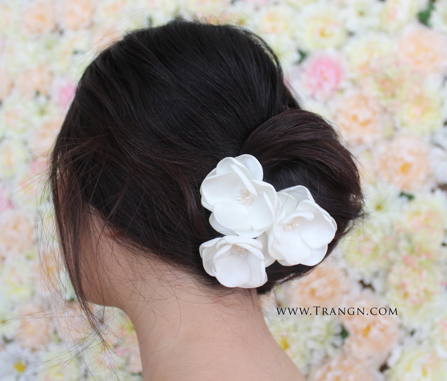 U shaped flower hair pin — Trang nguyen