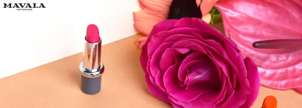 Spring is in the air! And with it, 5 new makeup trends