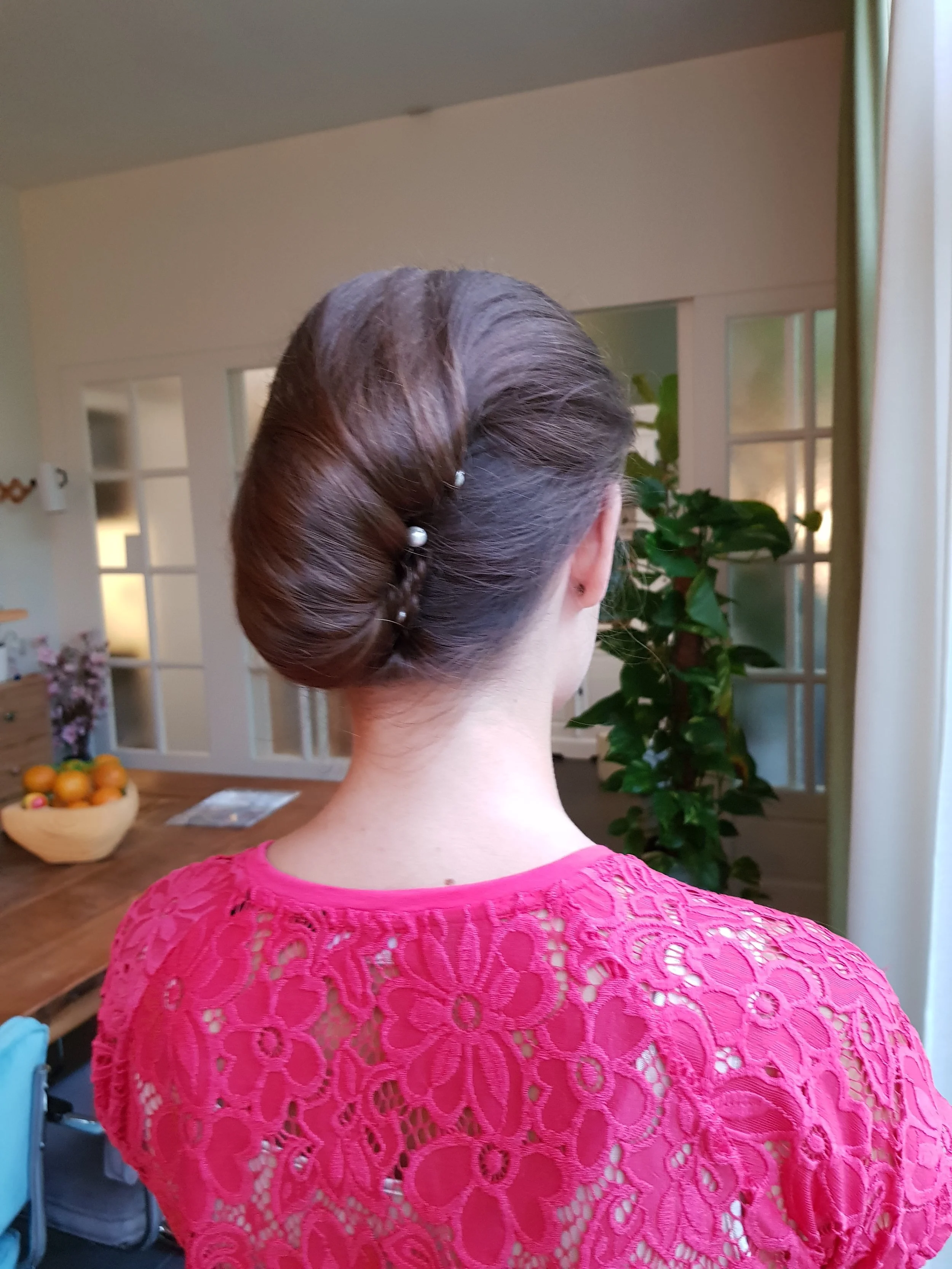Haar opsteken thuis