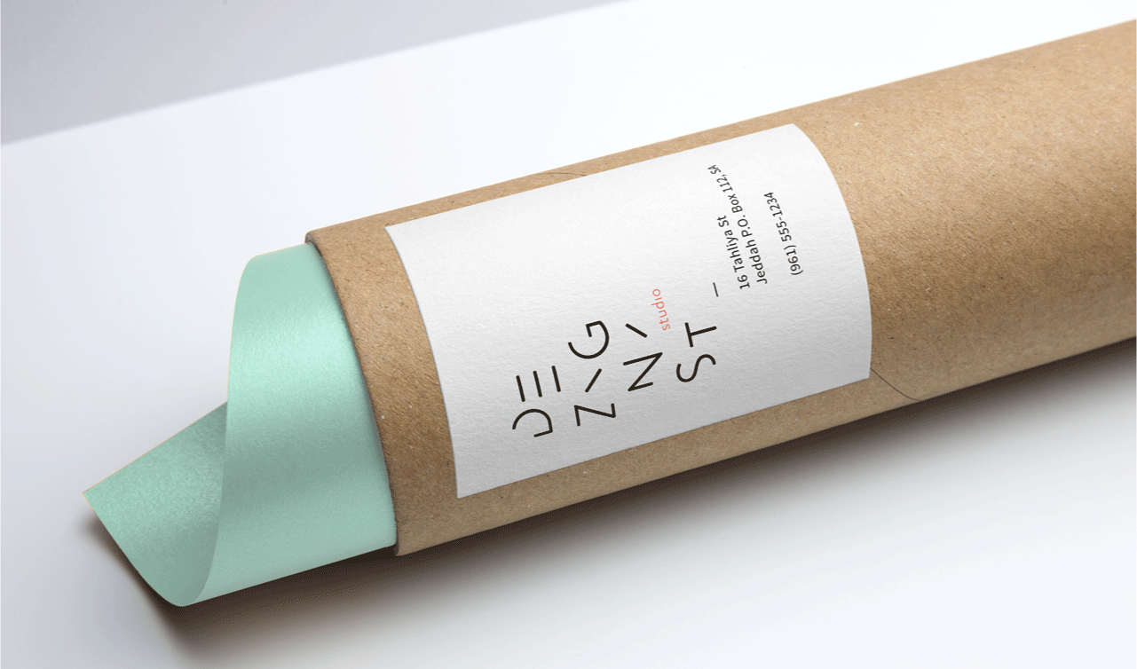 dezignist-Cardboard-Tube-Packaging-MockUp.png