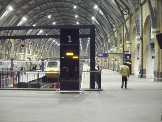 king's cross station at rush hour