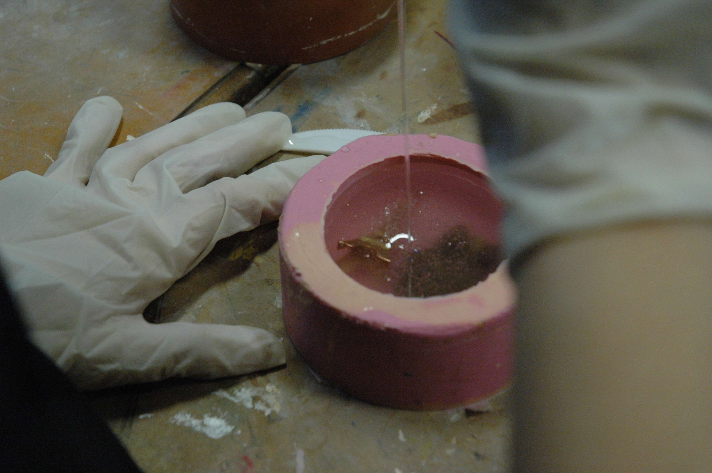  Students used the mould as a container to cast their chosen materials in resin 