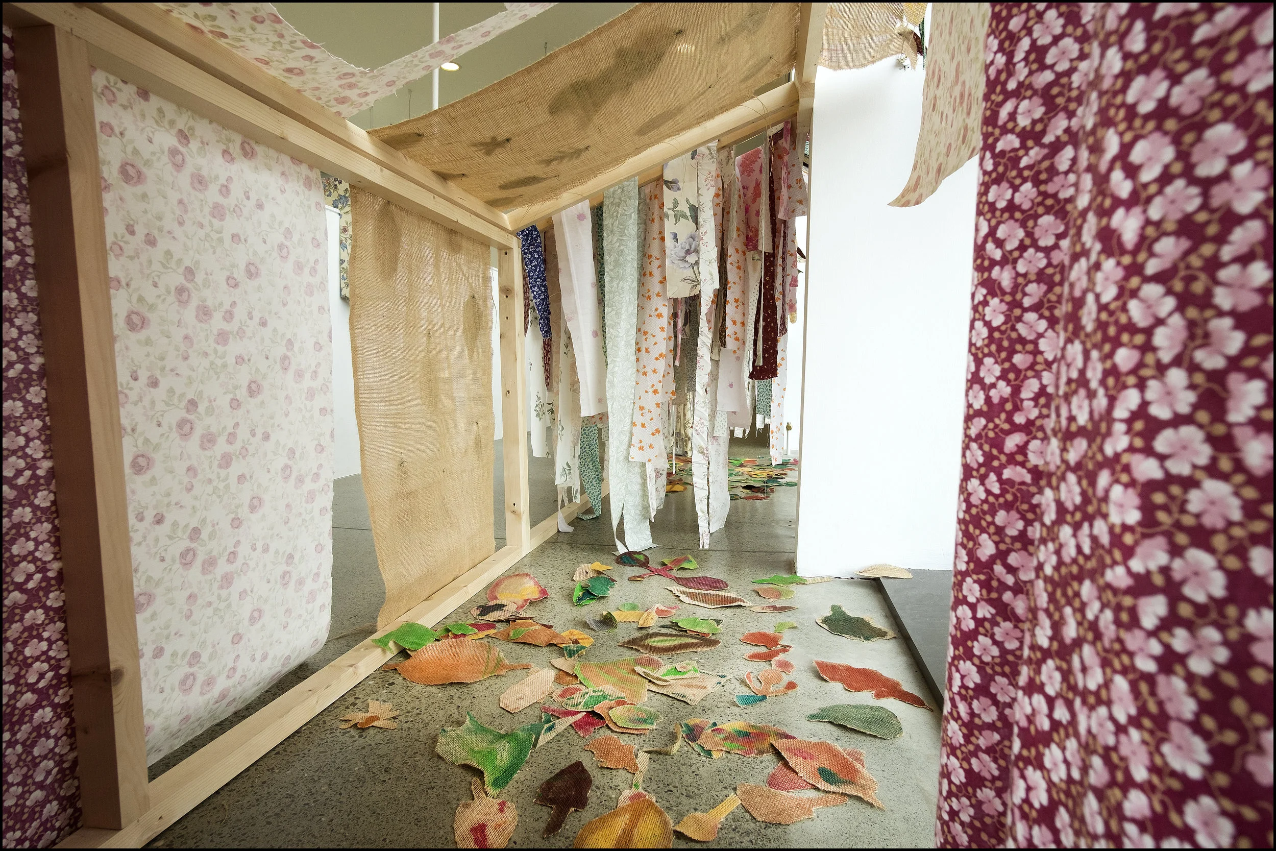 Inside the fort 1 - Kevin O'Farrell - Elemental schools project opening ©Kevin O'Farrell 16-02-19_DSF5590.jpg