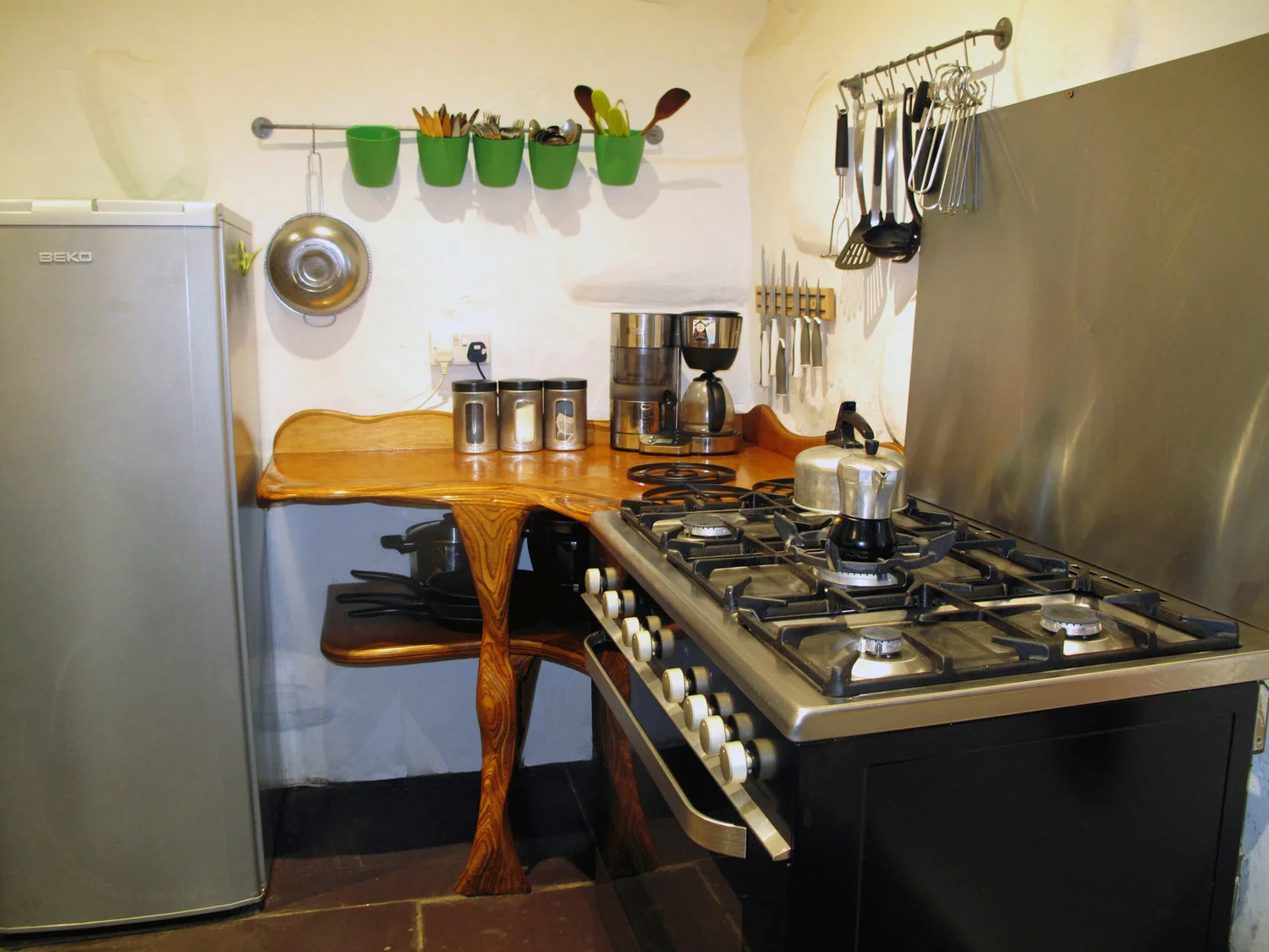 Crashpad+Lodges+Cooker.jpg
