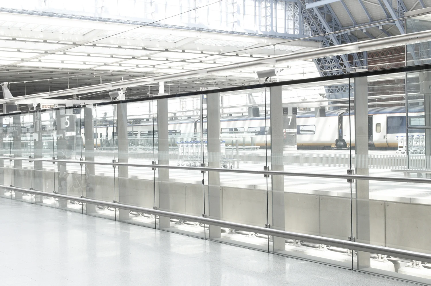 Redgrove_2Eurostar_4.jpg