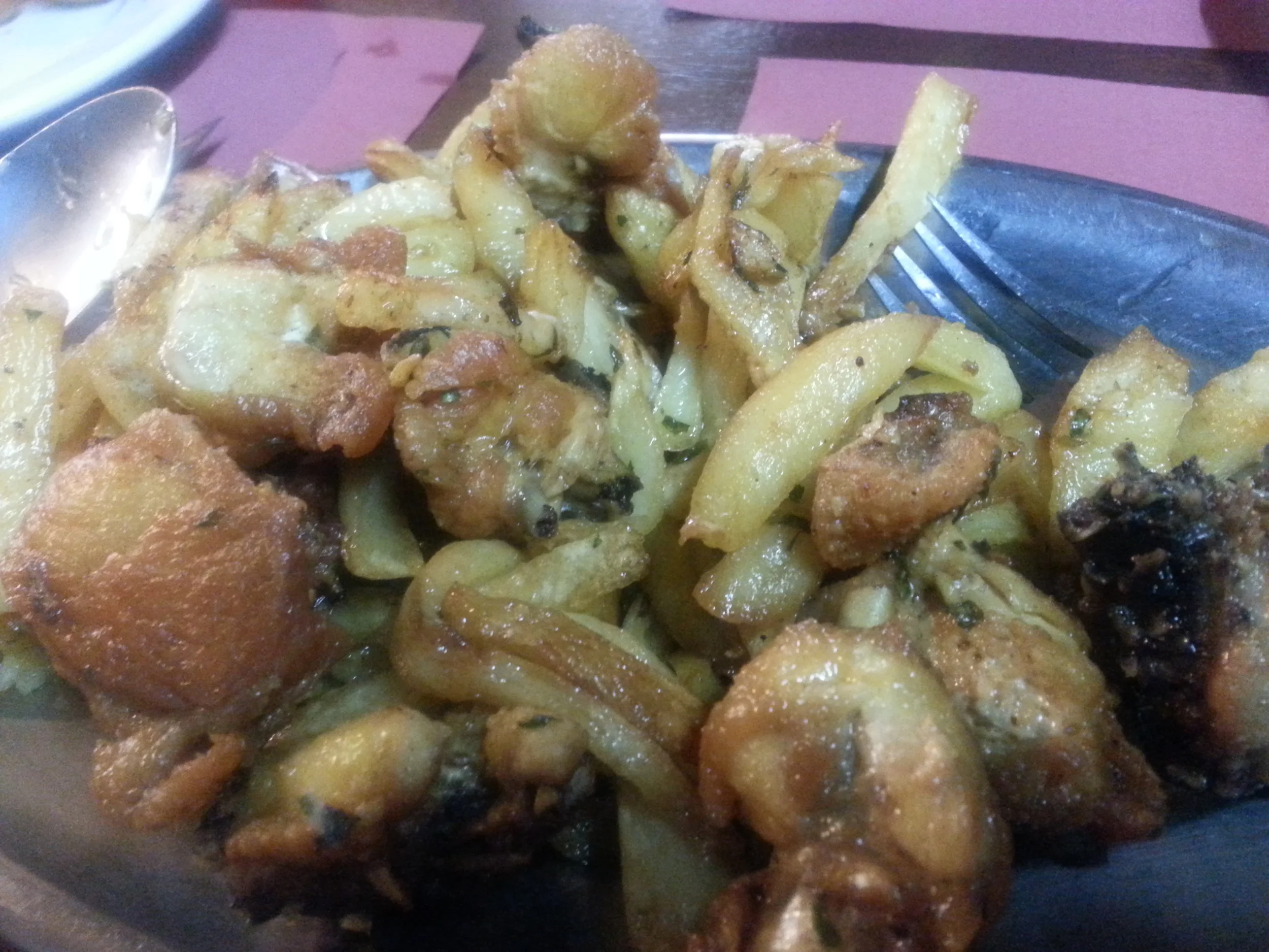  &nbsp;Bar restaurant, located in Canet de Mar on Nou Street has the best garlic and white wine chicken and fries. These are hands down the best&nbsp;fries I have ever eaten in my life. Sorry they don't have a website.&nbsp; 