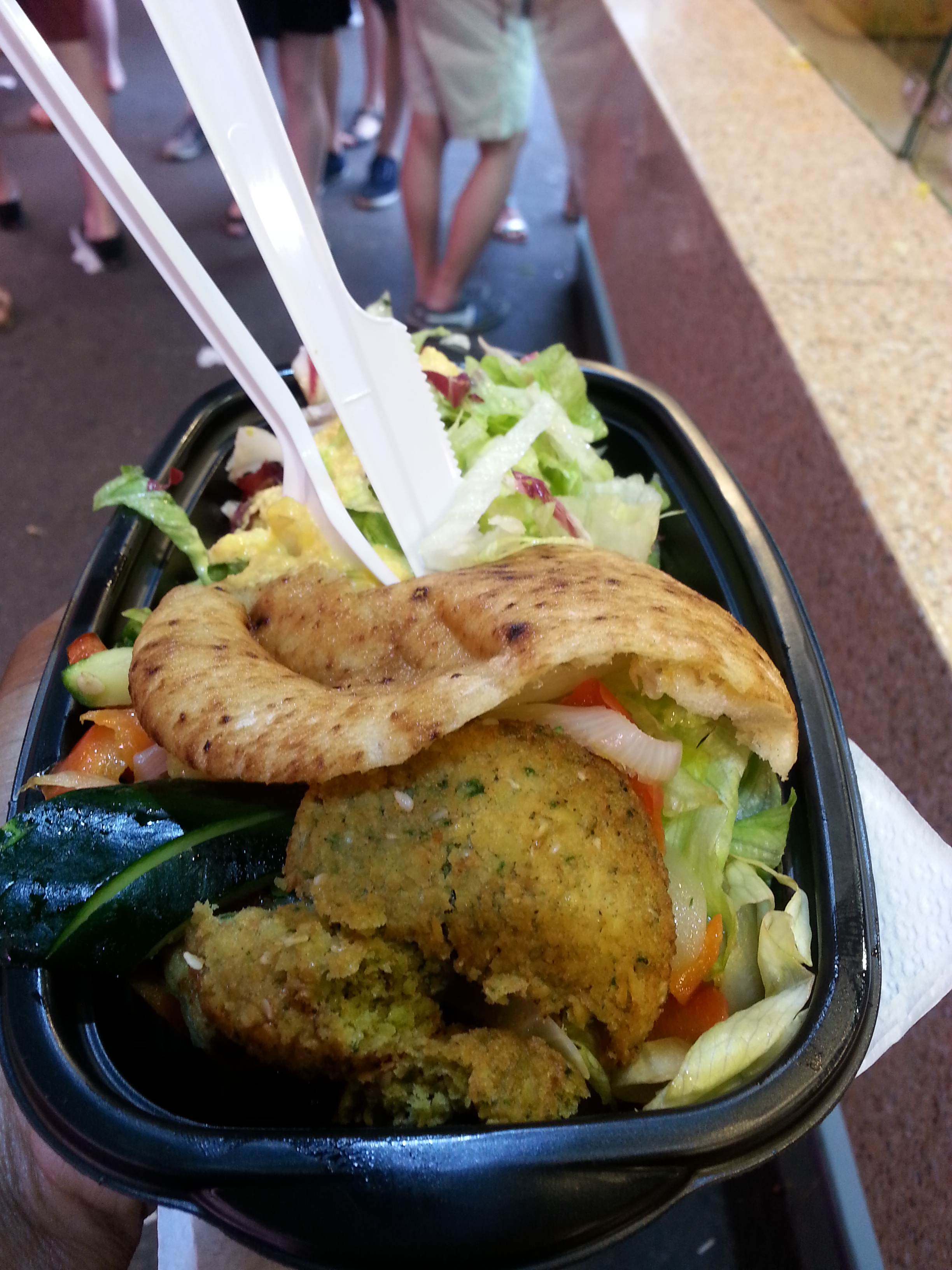  This Falafel Pita was also secured at the Boqueria Market....so you see this is definetly a foodie's dream come true.&nbsp; 