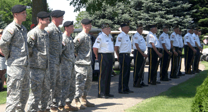 g_honor-guard2.gif