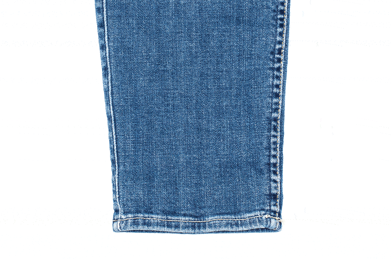 jeans with hem