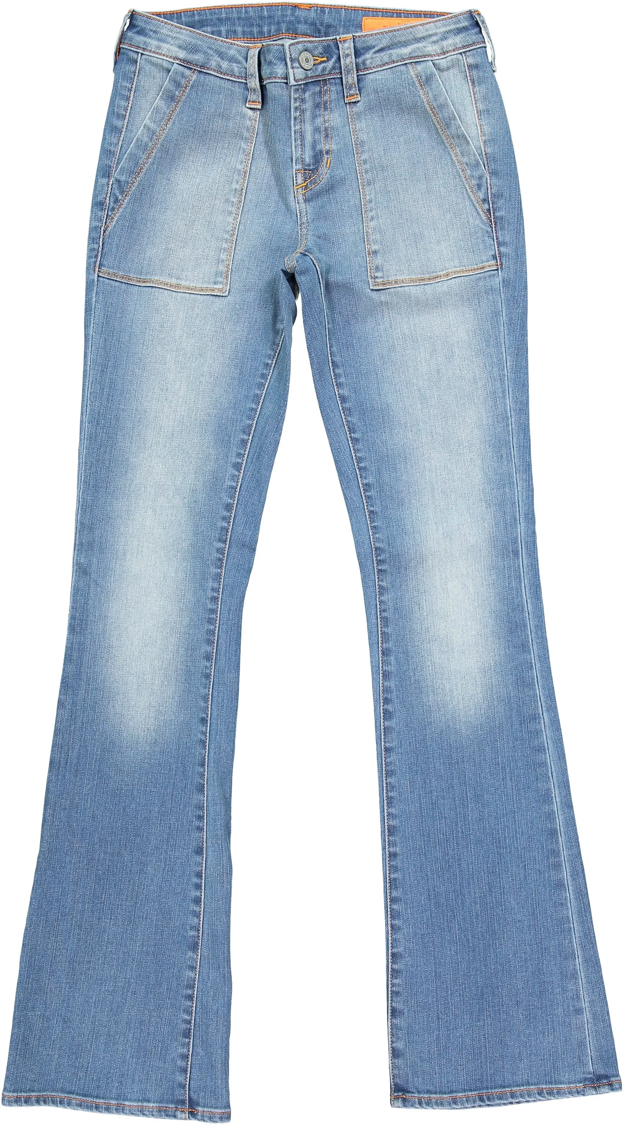 repair fashion jeans, flair jeans, denim fashion, repair denim, denim repair. fix my jeans, fix my denim, repair knee, patch knee.