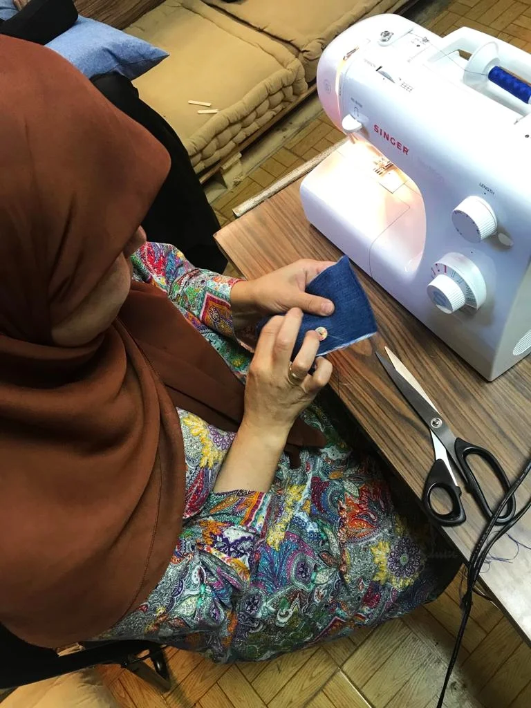 Sewing+photo+2+spain+.jpg