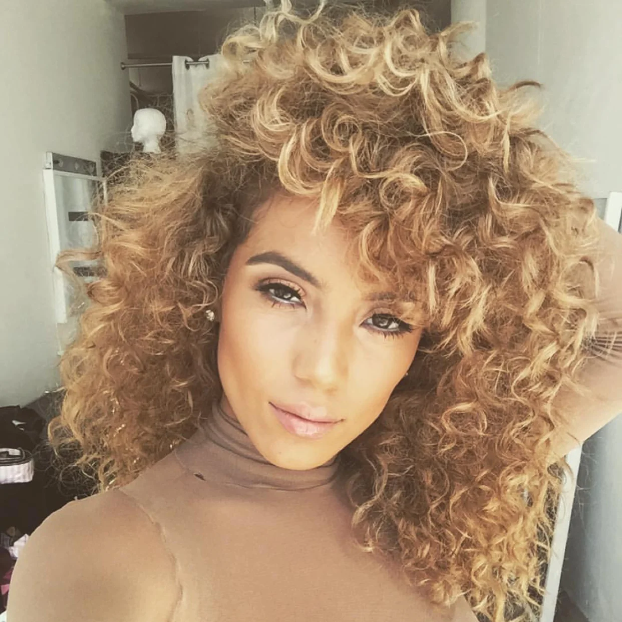 IG: @staceyhashh 232,000