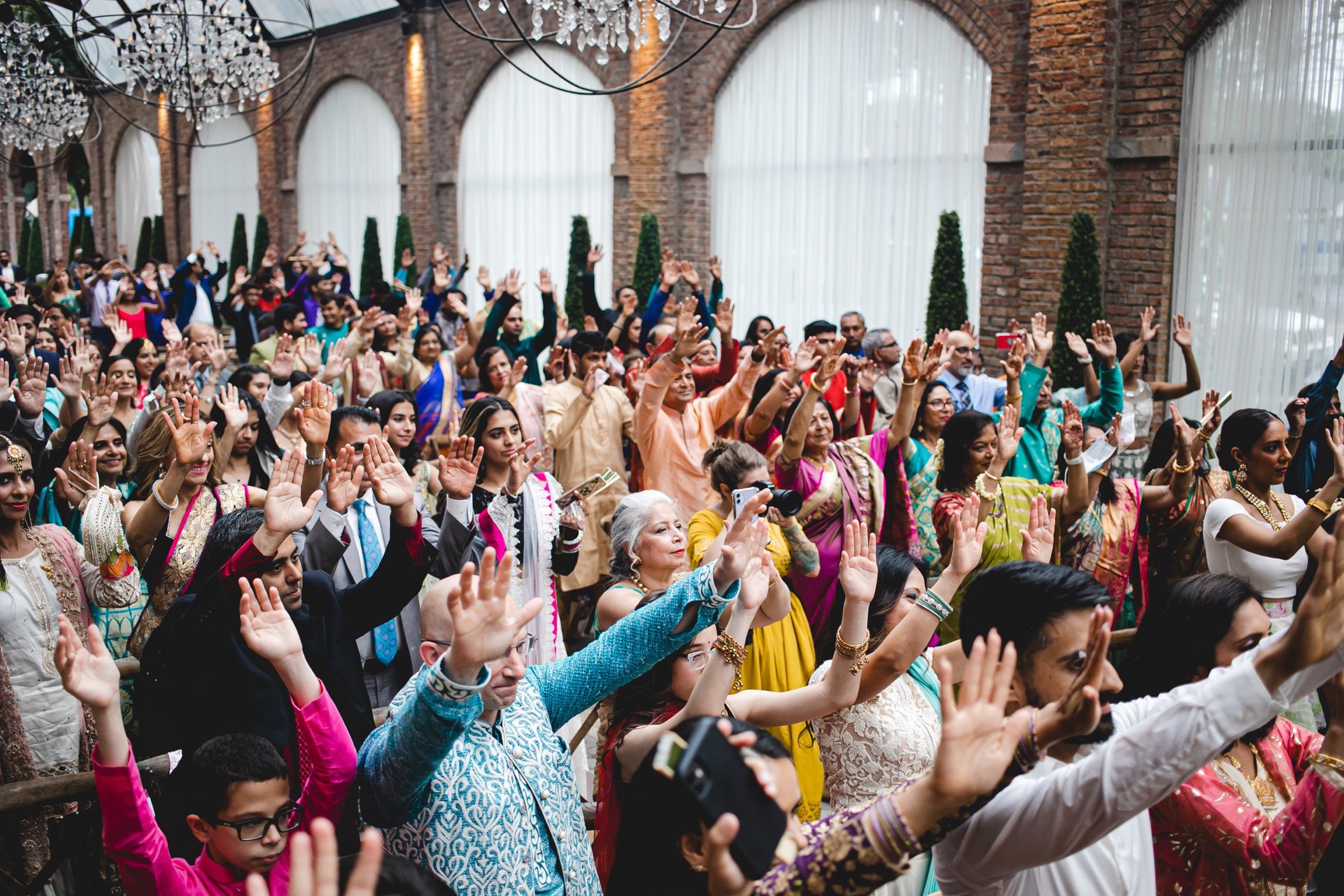  South Asian Hindu Wedding Guests  