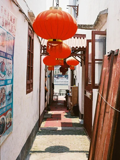 LD-WEBB_China_LowRes_00022.jpg