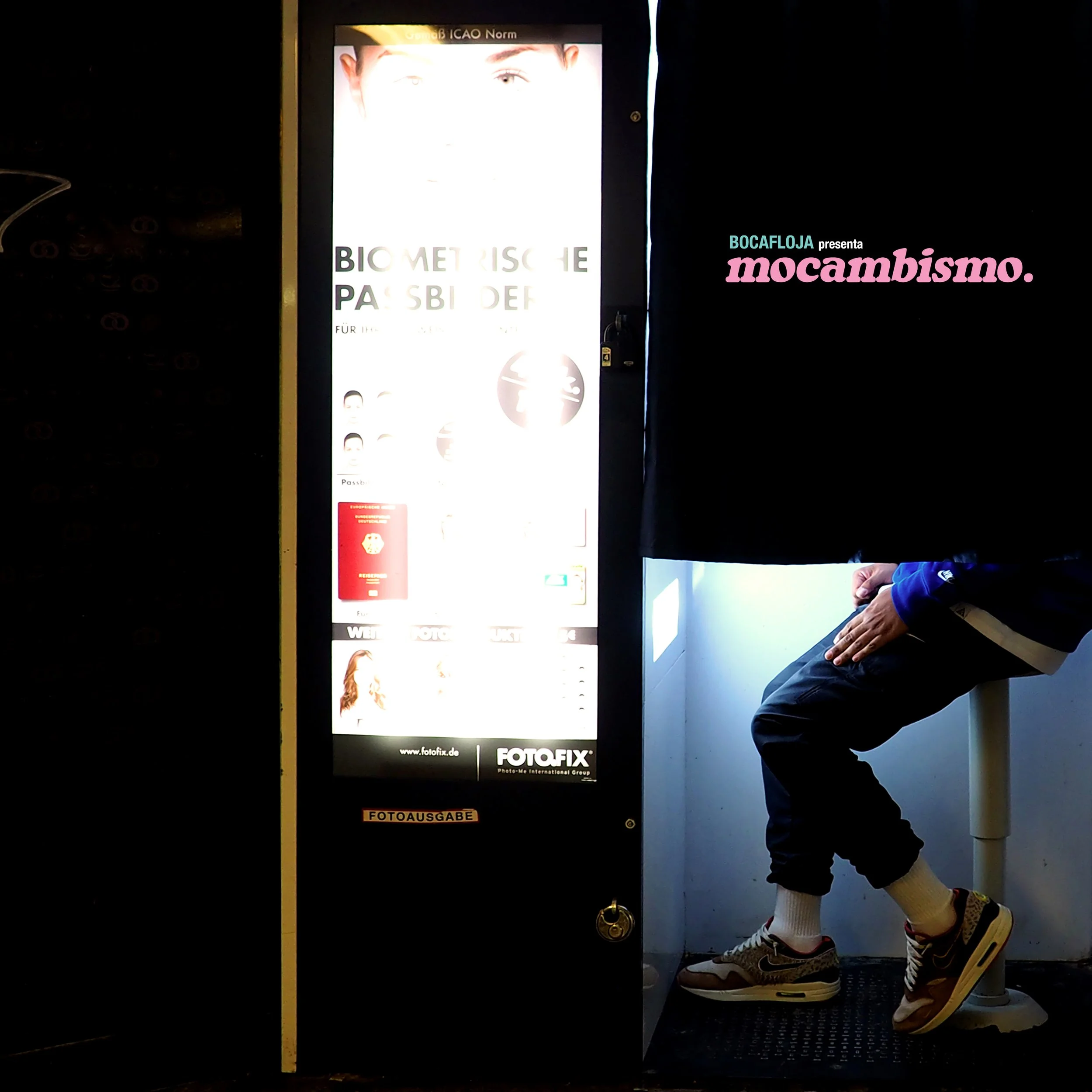 FRONT COVER MOCAMBISMO VINYL.jpg