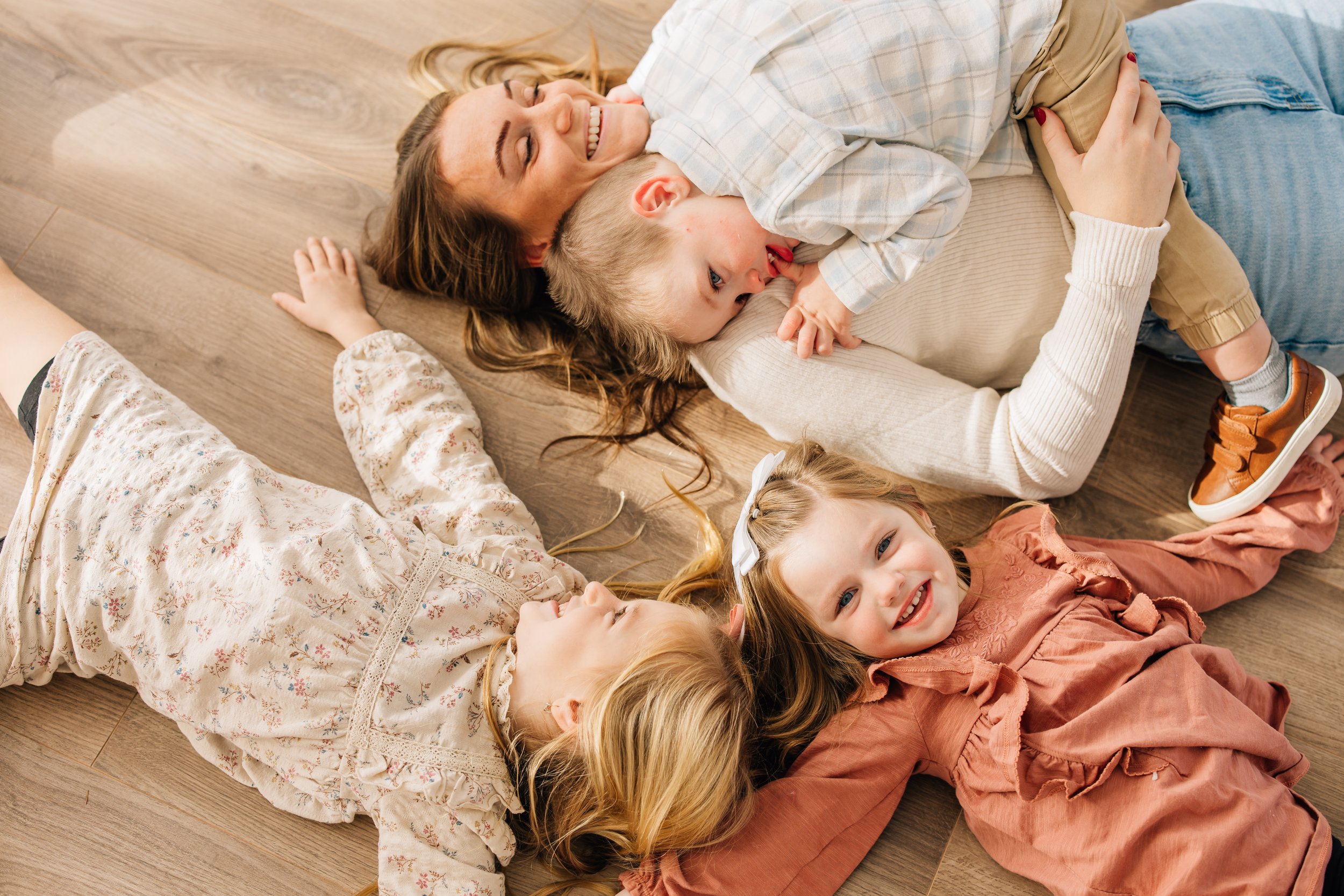 RACHELAMYPHOTOGRAPHYMEGANALLREDFAMILY-168.jpg