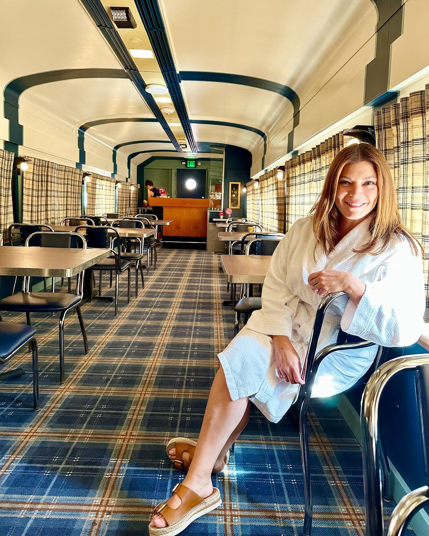 The coolest design feature of @harveyhouse in Madison, WI is the refurbished old train car in the back that they use as a private dining room, or in our case as an impromptu stew room for the cheftestants. Snuck back there for a moment of quiet betwe