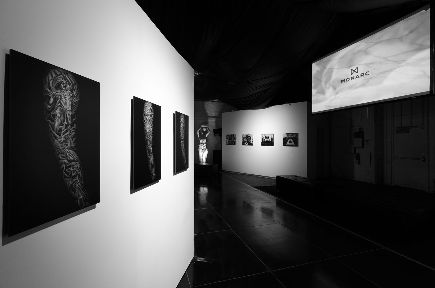 Wasim-Muklashy_Jun-Cha_The-Well_Monarc-Studios_BW_09.jpg