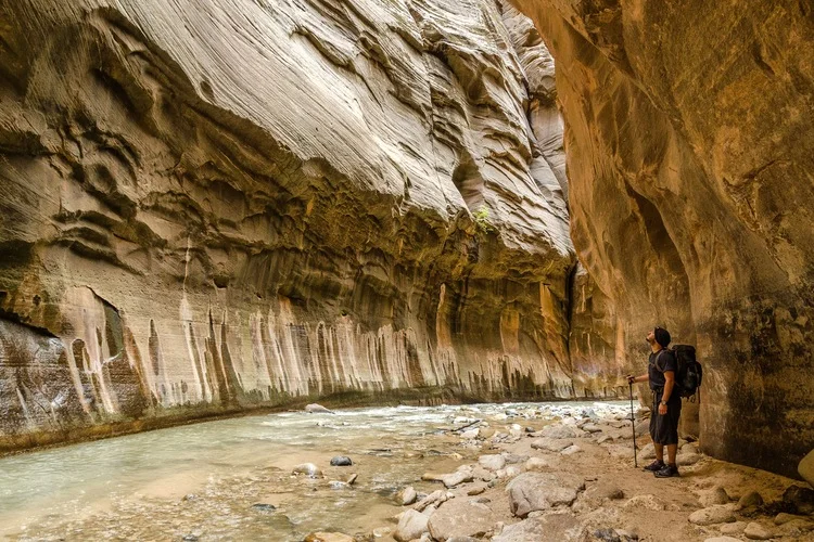 3 National Parks, 3 States, 2 Weeks, 1 Crap Bag - Part 3 - Entering The Narrows