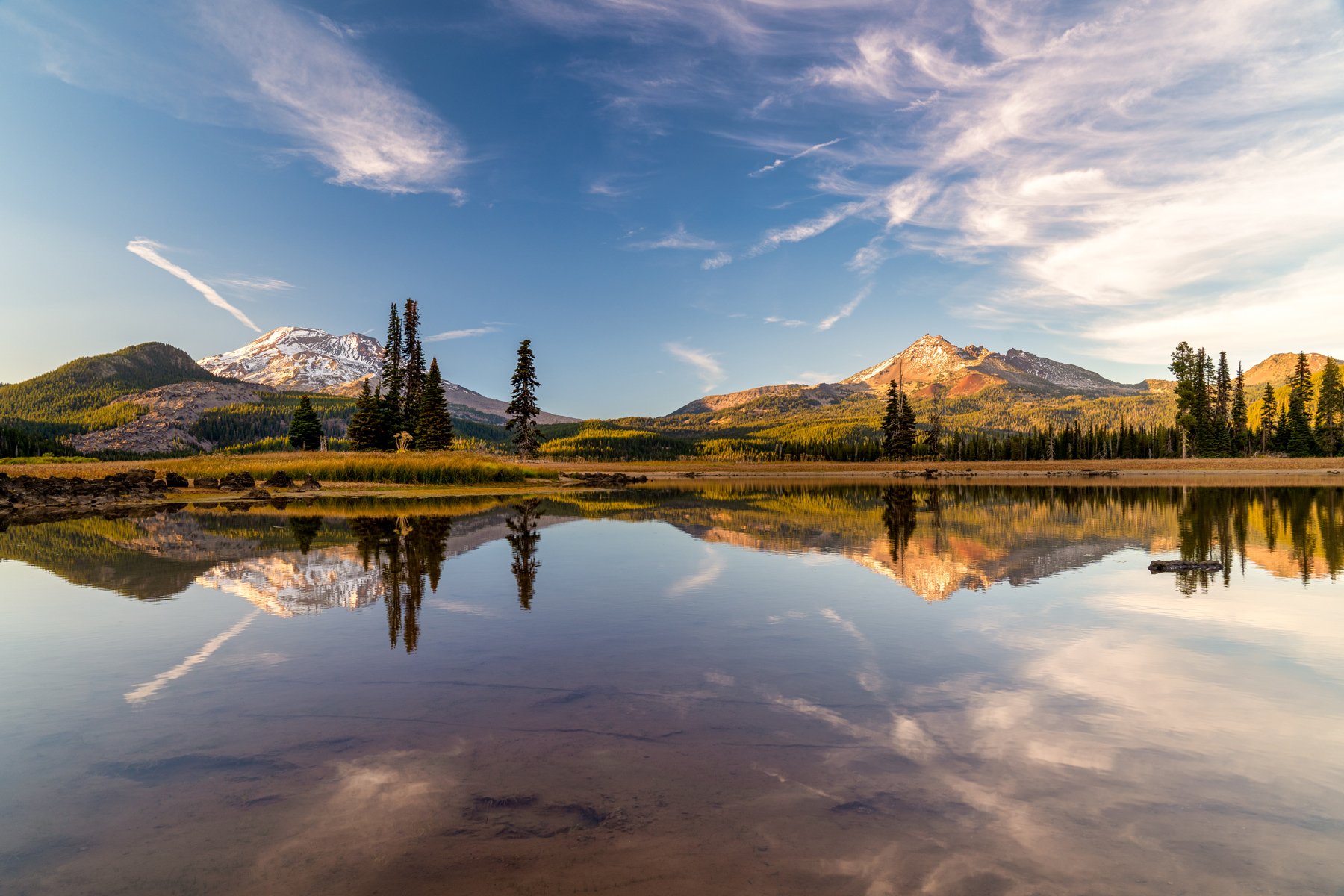 Sparks-Lake-Oregon_Bend-Oregon_Three-Sisters_Cascade-Mountains_Photography-by-Wasim-Muklashy_4x3_web.jpg