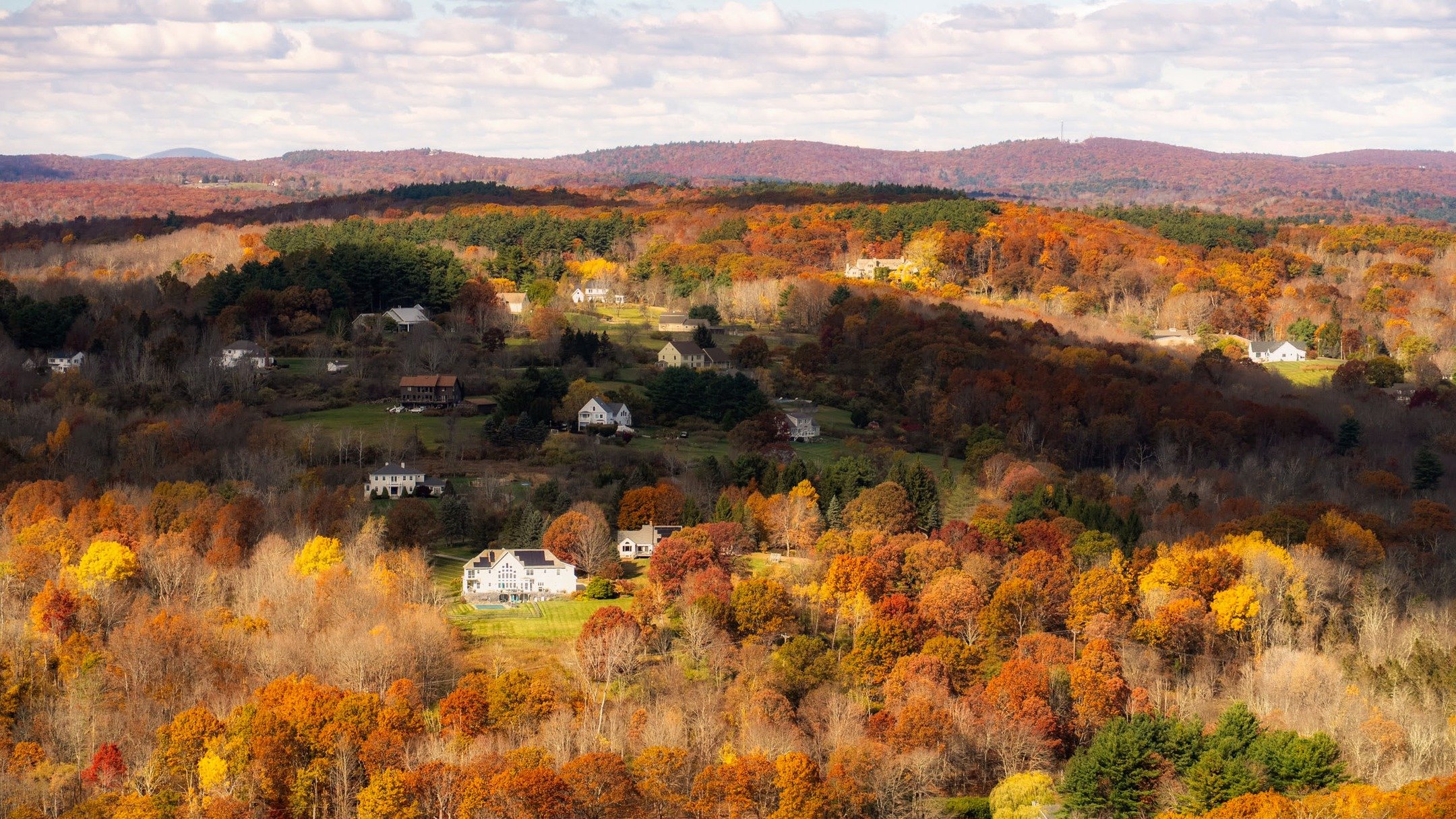 ...in darkness and in light...
-
a #newengland #zen moment byWasim.com
-
and if you want more neato nature stuffs, find me on Bluesky, been spending a LOT more time posting photos there. no ads no zuckfuckery and superior control over what and who do
