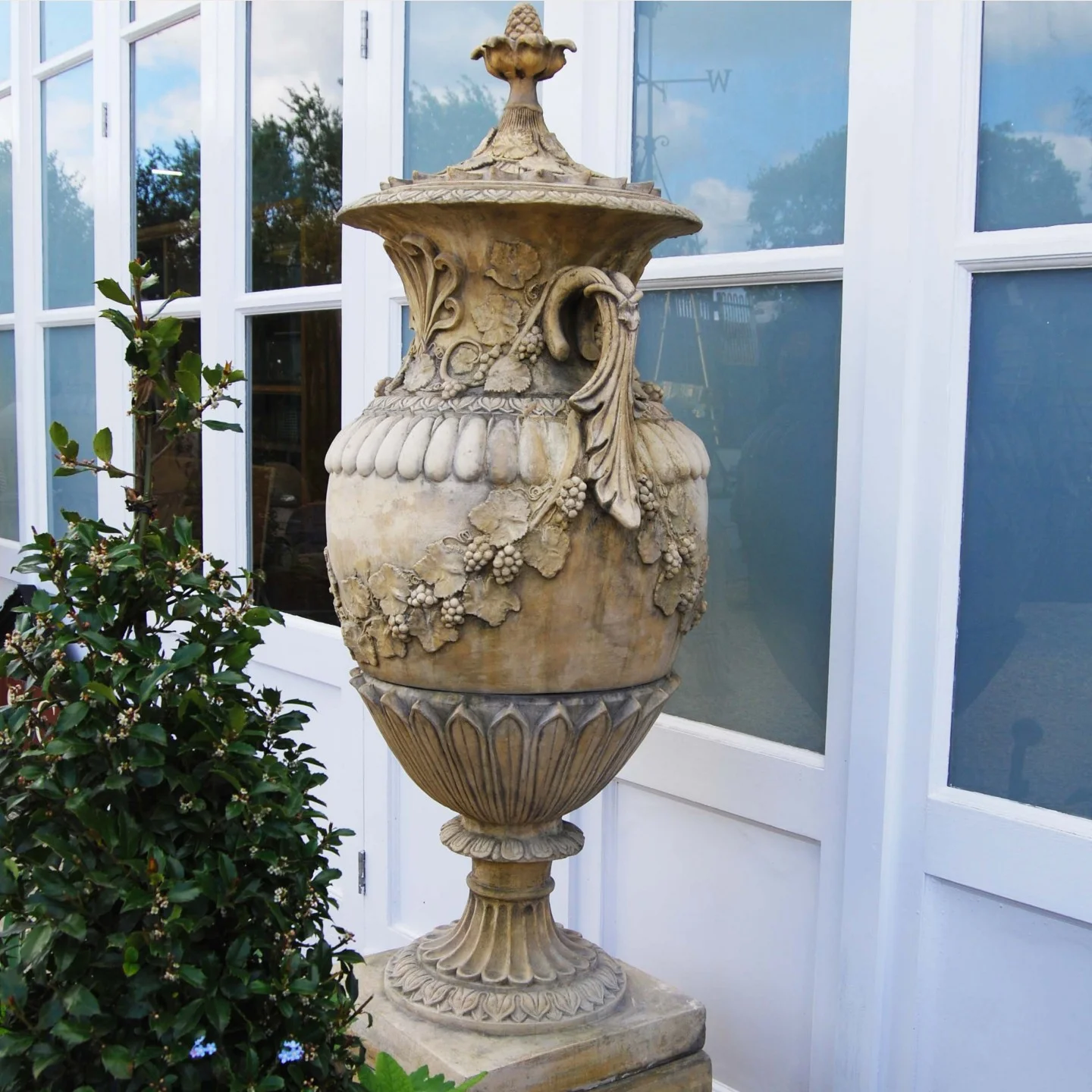 Lassco- £1,800