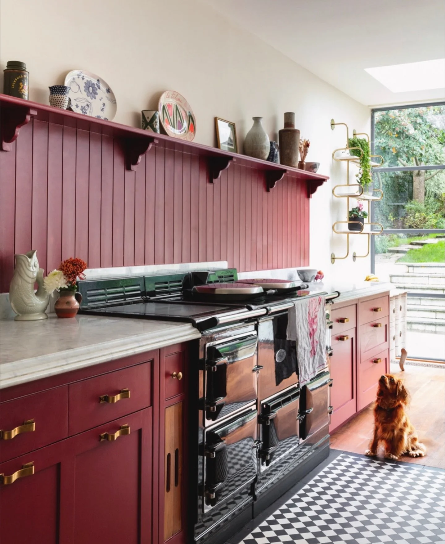 Giddy-up. The year of the fire horse is here. Which means nimble trotting, occasional galloping and generous refuelling to maintain one&rsquo;s stamina for the ride.

A red kitchen feels apt. Red is of course an auspicious colour in Chinese culture, 