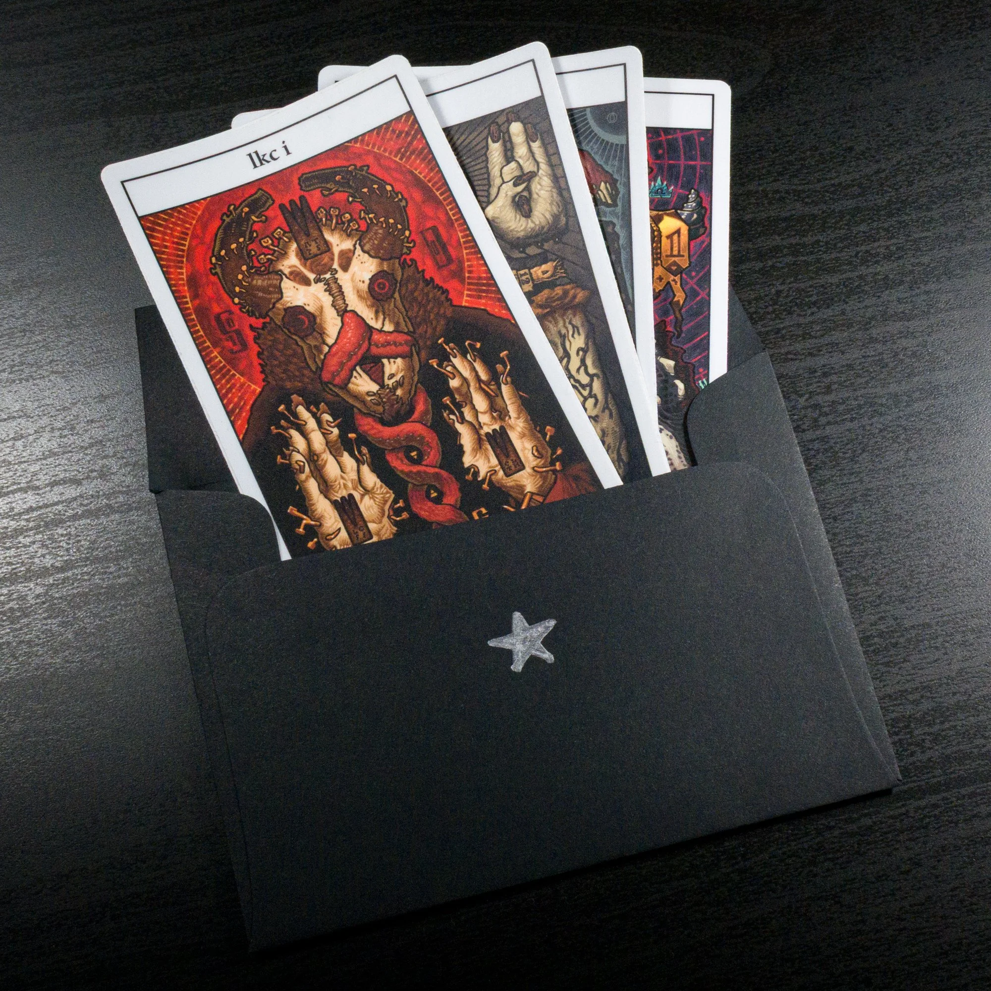 tarot_05_lkc_envelope.jpg